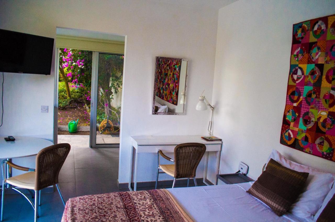 Idyllic Studio With Private Pool Никосия Экстерьер фото